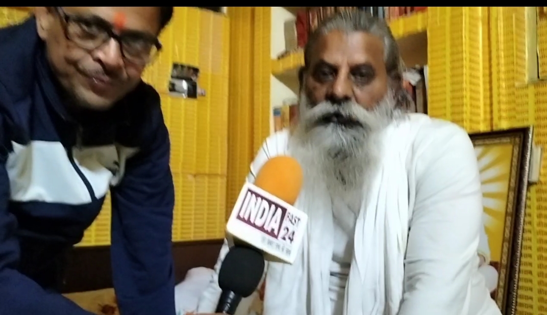 देश में एक ऐसा डॉक्टर जो कैंसर रोग को ठीक कर देता है