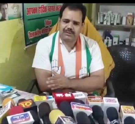 जिला कलेक्टर पत्रकारों से सार्वजनिक माफी मांगे - कांग्रेस प्रवक्ता अनिल भारद्वाज
