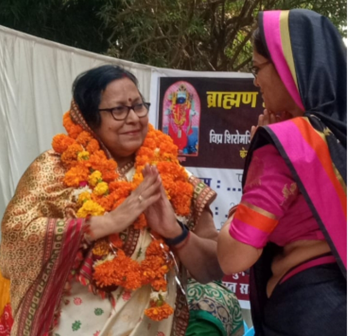 महिलाओं पर अत्याचार रोकने के लिए प्रत्येक बेटी को शिक्षित बनाने की आवश्यकता है- श्रीमती सुमन बीरेंद्र चतुर्वेदी
