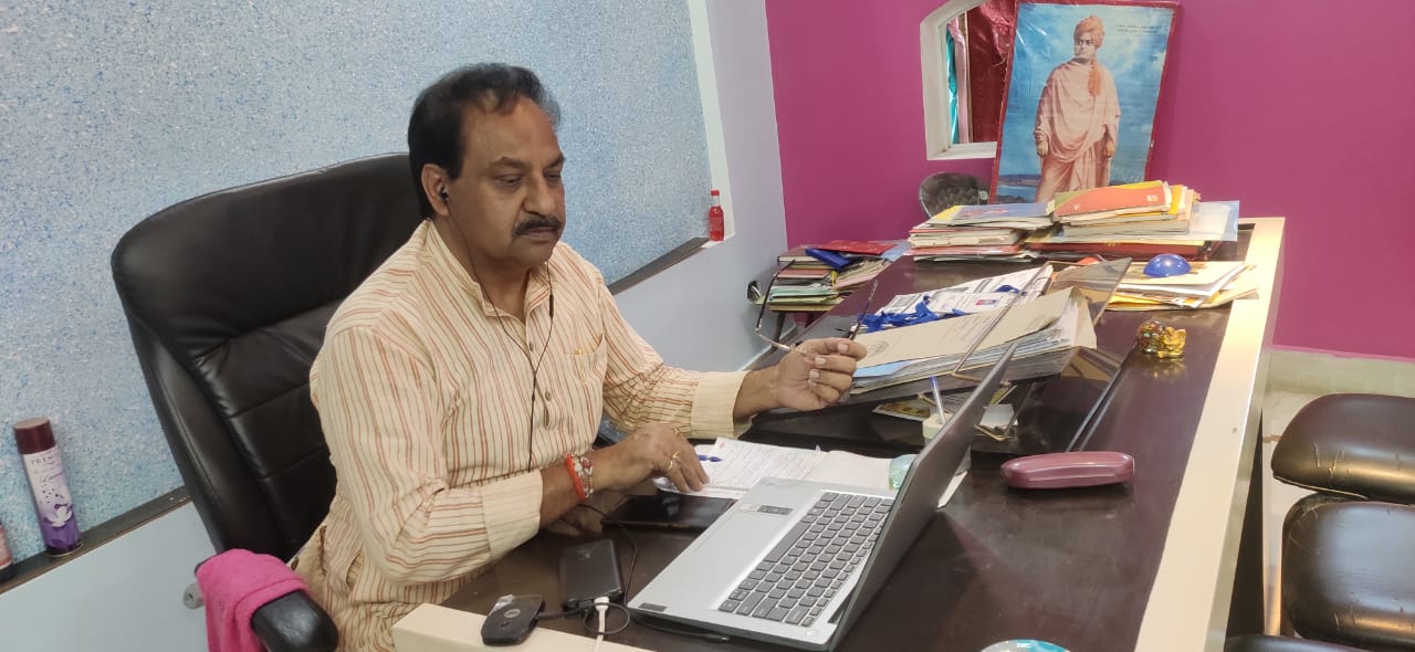 कोरोना महामारी में ब्लैक फंगस रोकने की पूरी तैयारी की जाए, ऑक्सीजन के लिए सिर्फ डिस्टिल वाटर या सामान्य सेलाइन का ही उपयोग किया जाए:-डॉ रमेश दुबे