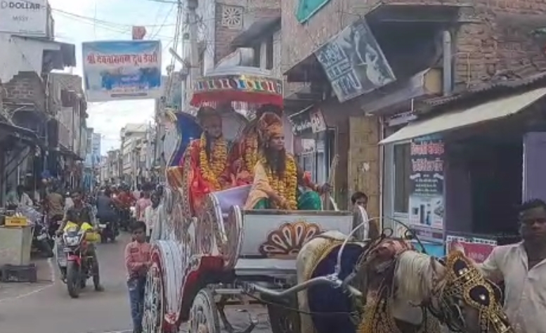 वीरांगना रानी अवंतिका बाई की जन्म जयंती के उपलक्ष्य में निकाली गई शोभायात्रा