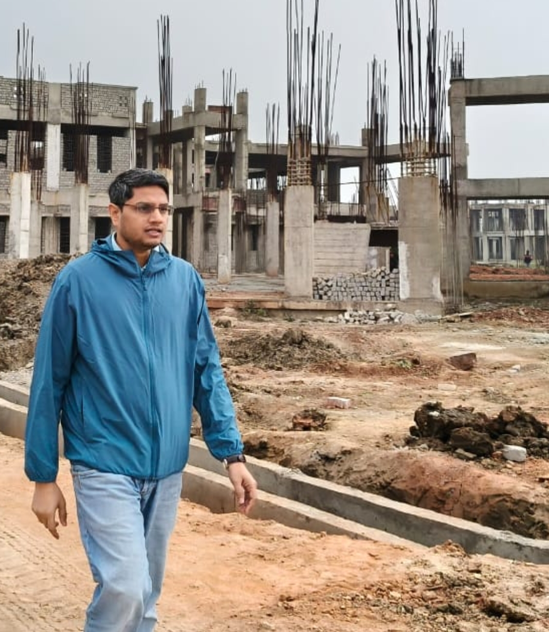 सैनिक स्कूल के निर्माण कार्य की गुणवत्ता पर कोई समझौता न हो - कलेक्टर